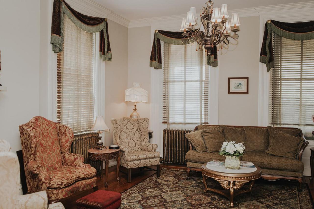 The Londonderry Inn ハーシー エクステリア 写真