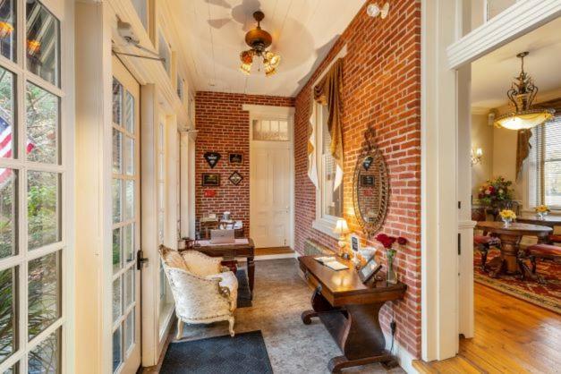 The Londonderry Inn ハーシー エクステリア 写真