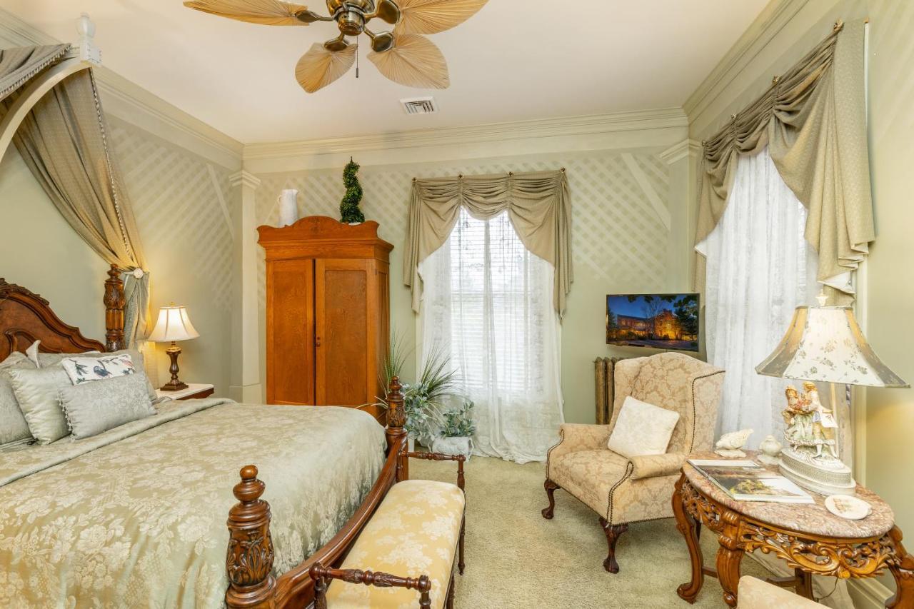 The Londonderry Inn ハーシー エクステリア 写真