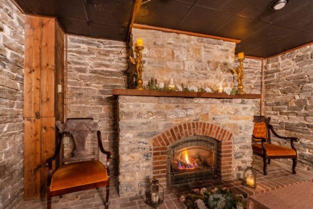 The Londonderry Inn ハーシー エクステリア 写真